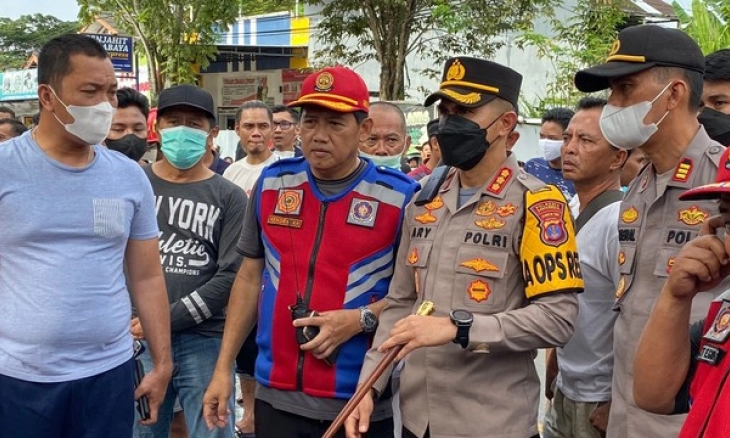 Ruko Terbakar Ditabrak Mobil Tewaskan 7 Orang,  Pengemudi Kabur