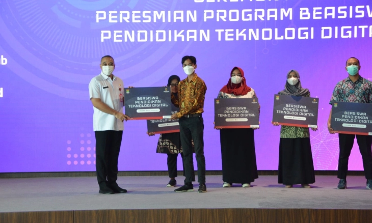 Sinar Mas Land Berikan Beasiswa Coding Kepada 20 Pemuda Pemudi Asal Tangerang