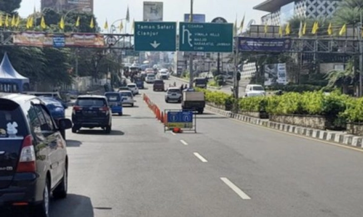 Pawai Obor di Jalur Puncak Bogor Malam Ini