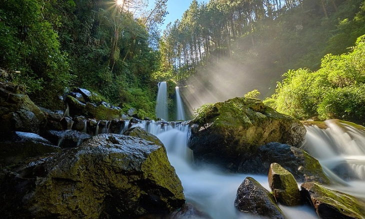 Wisata Air Terjun Grenjengan Kembar di Magelang