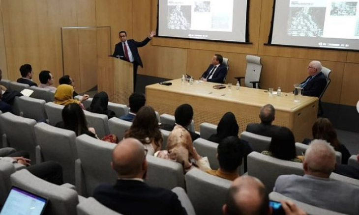 Diundang University of Oxford, Anies Baswedan Berbagi Pengalaman JakLingko