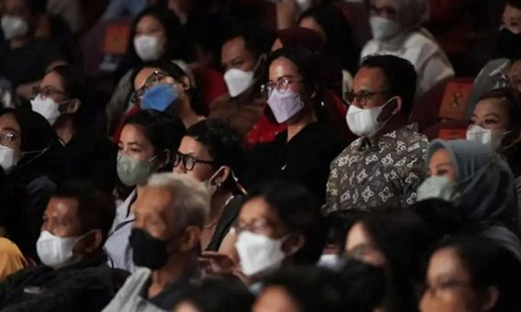 Anies Senang Nonton Musikal Petualangan Sherina di Teater TIM