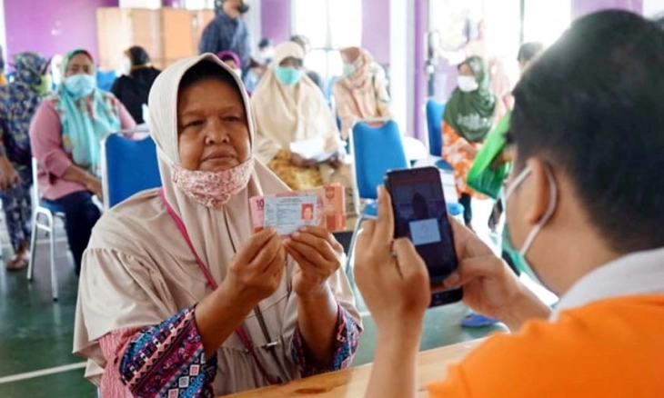 Pemkab Tangerang Salurkan BLT Minyak Goreng dan BPNT dari Kemensos