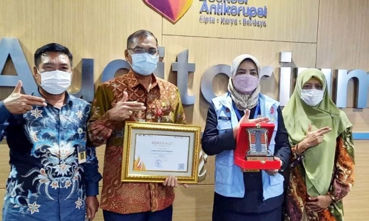 Inspektorat Banten Raih Penghargaan dari LSP KPK sebagai Mitra Strategis