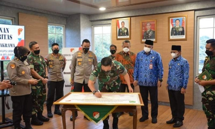 Bupati Tangerang Hadiri Acara Pencanangan Zona Integritas Korem 052 Wijayakrama