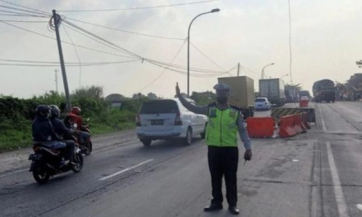 Mencegah Kemacetan Weekend, Polisi Rekayasa Jalur Utara-Selatan Gresik