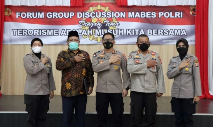Polri Lakukan Sosialisasi Kontra Radikalisme kepada Tokoh serta Santri dan Santriwati di Kabupaten Purwakarta