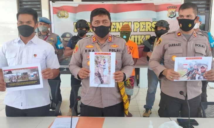 Beberapa Aksi Enos Anggota KKB yang  Ditangkap saat Mau Beli Amunisi