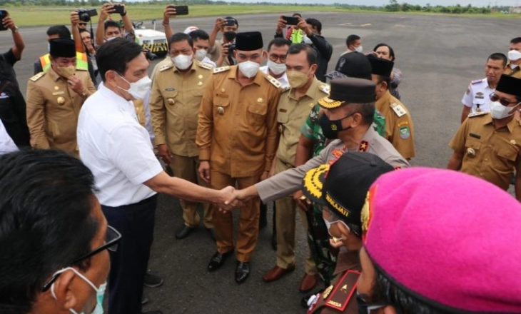 Menko Kemaritiman dan Investasi Silahturahmi Desa dan Pelantikan Pengurus APDESI Bengkulu