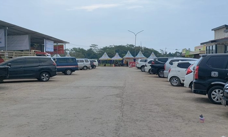 Rest Area Fungsional KM 338A Mulai Dipadati Pemudik