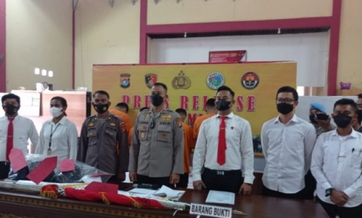 Inilah Peran 4 Oknum Mahasiswa Insiden Penurunan Bendera Merah Putih