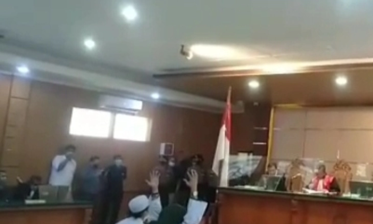 Habib Bahar Smith Divonis Penjara Enam Bulan 15 Hari