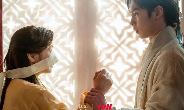 Lee Jae Wook Melanggar Aturan Songrim untuk Menyelinap dan Melihat Jung So Min di Alchemy Of Souls