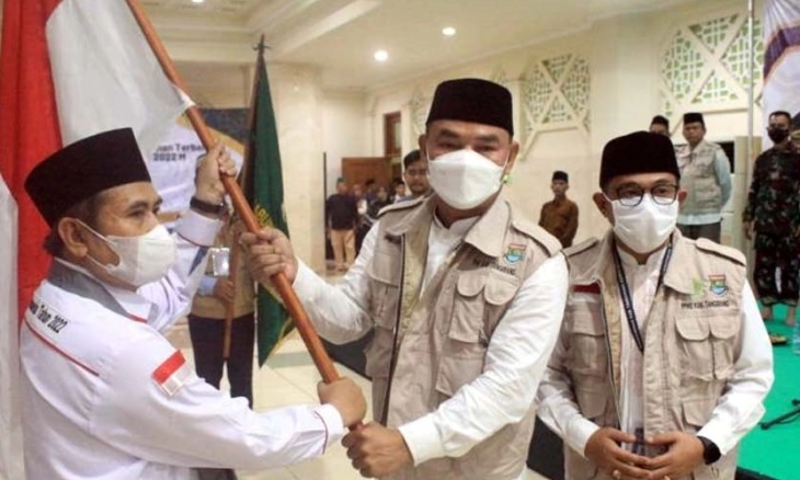 Wabup Mad Romli Lepas Keberangkatan 384 Jemaah Haji Kloter 18