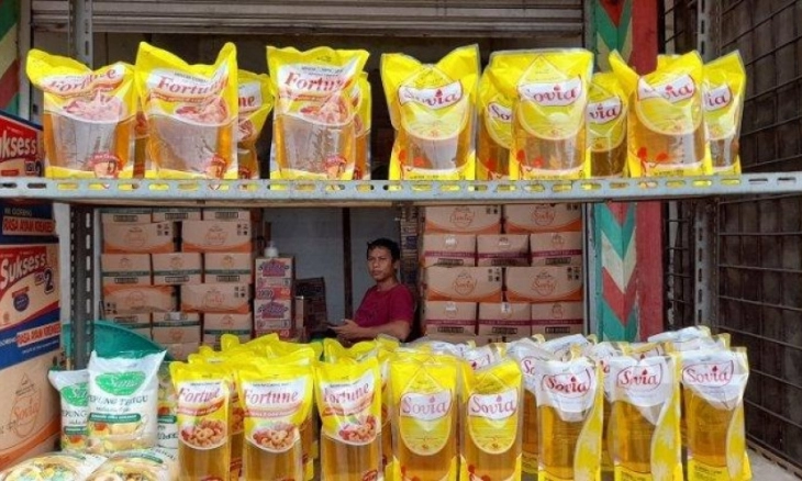 Disperindag Tangerang Distribusikan 2.400 Liter Minyak Goreng bagi UMKM