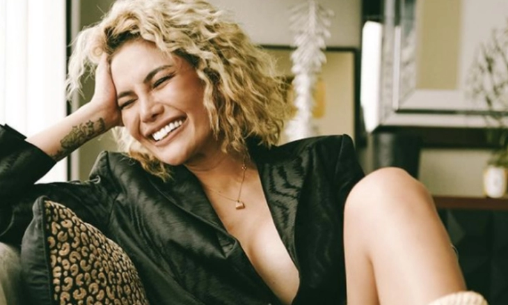 Nikita Mirzani Tampil Seksi dengan Gaya Barunya yang Sensasional