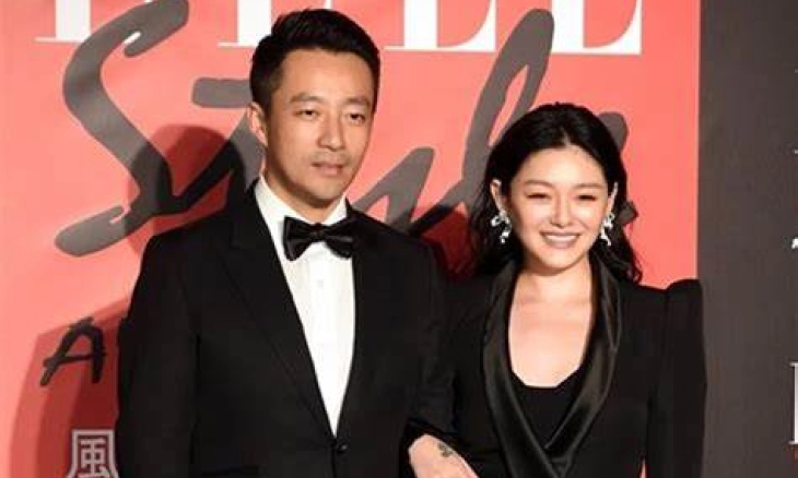 Perpisahan Selebriti Top di Tahun 2021