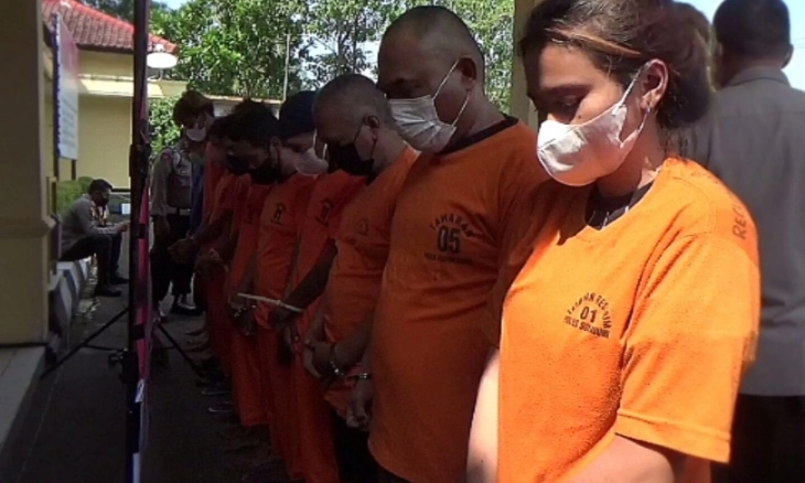 Otak Penipuan dan Penggelapan Mobil Rental Seorang IRT 24 Th