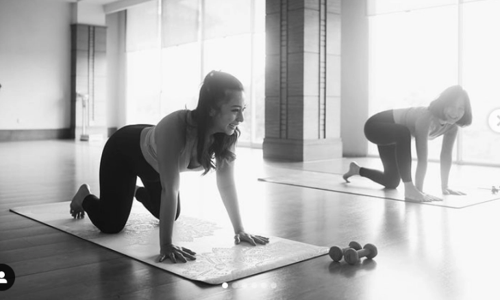 Demi Smooth Pregnancy, Nikita Willy Rutin Berolahraga