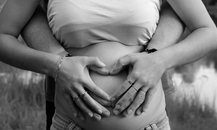 Studi NUHS: Omicron Buat Wanita Hamil di Seluruh Dunia Cemas 