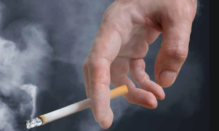 4 Pantangan Bagi Penderita Bronkitis, Diantaranya Merokok