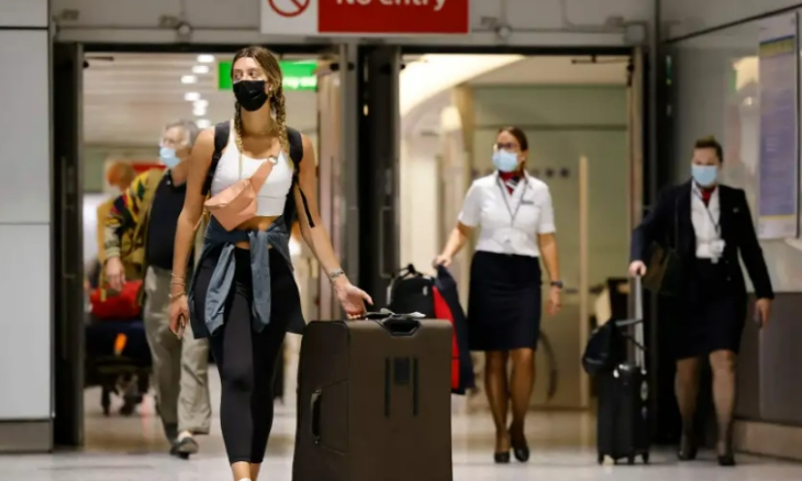 Grant Shapps: Isyaratkan Semua Tes Perjalanan Liburan akan Dibatalkan 