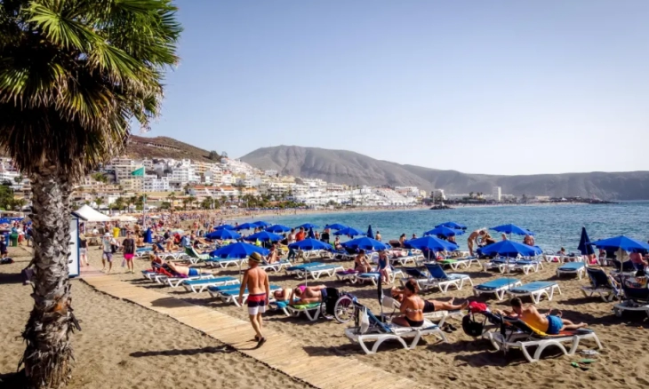 Pemerintah Canary, Terapkan Aturan Ketat Bagi Wisatawan di Pulau Inggris 