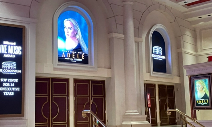 Adele Dikecam Penggemar yang Marah Setelah Konser Las Vegas Dibatalkan