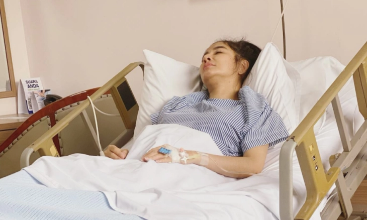 Pedangdut Uut Permatasari Sakit ,Terbaring Lemah di RS Siloam Village