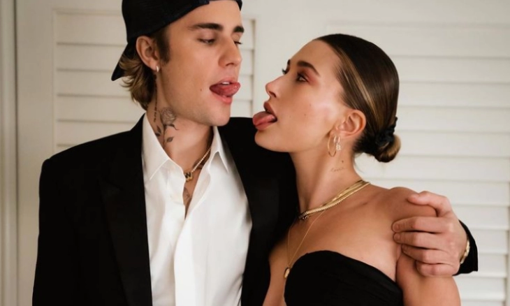 Karena Kesibukan, Hailey Baldwin dan Justin Bieber Tunda Punya Bayi