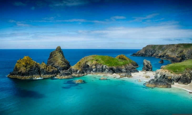 10 Pantai Terindah Menurut Instagram, Kynance Cove Inggris Paling Istimewa