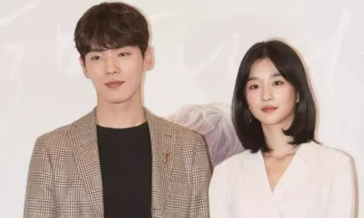 Seo Ye Ji Minta Maaf atas Skandal Masa lalu dengan Kim Jung Hyun
