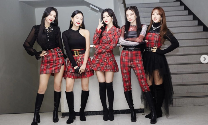 Tiga Personil K-Pop Red Velvet Positif Covid-19, Konser Diundur Sementara