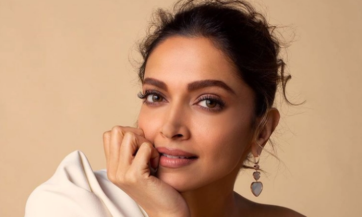 Deepika Padukone Buka Suara, Dua kali Pergoki Ranbir Kapoor Selingkuh. 