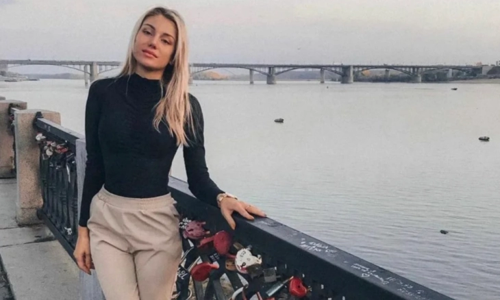 Model Rusia yang Mengecam Vladimir Putin Ditemukan Tewas di Dalam Koper