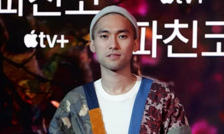 Bintang “Pachinko” Jin Ha Minta Maaf Gegara Posting Foto Wanita Tanpa Izin