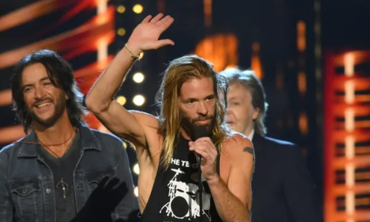 SNL Beri Penghormatan pada Taylor Hawkins yang Tewas di Bogota, Kolombia