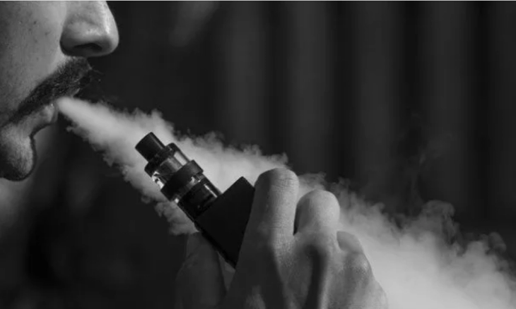 Waspada Bagi Perokok Elektronik, Bahaya Bagi Otak, Jantung dan Usus, Ini Penjelasan Ahli 