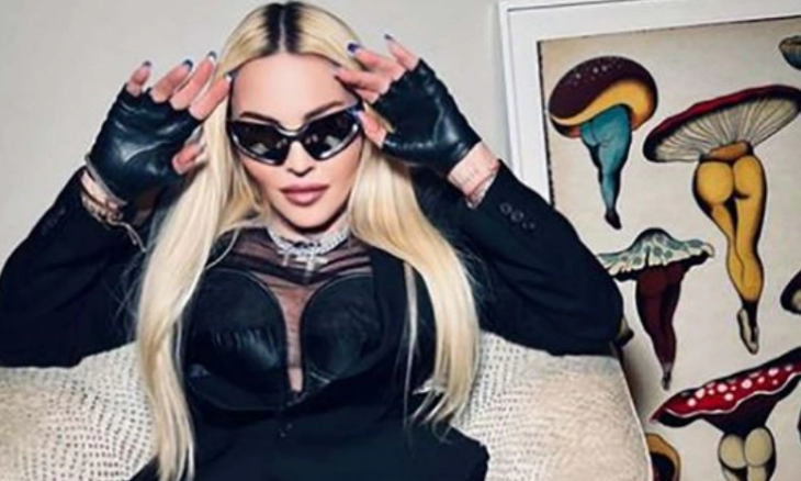 Madonna Pamerkan Wajah Beku Tak Dikenali, Penggemar: Sepertinya Alien Yuck 