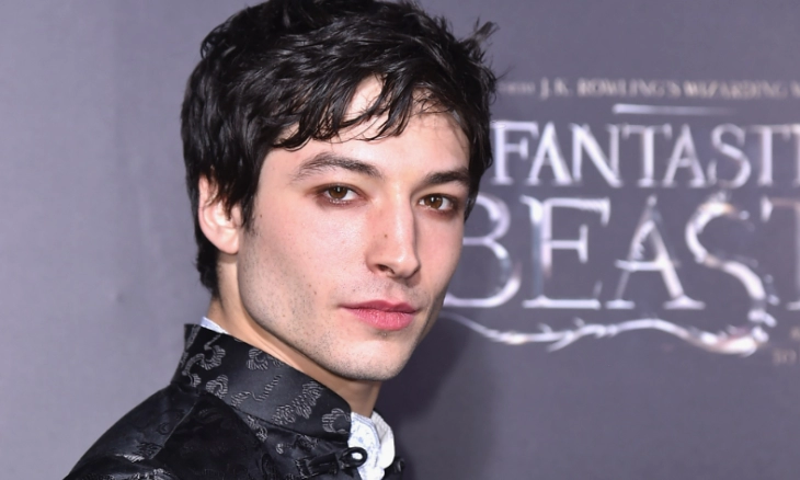 Bintang The Fantastic Beasts: The Secrets of Dumbledore, Ezra Miller Ditangkap Polisi Hawaii 