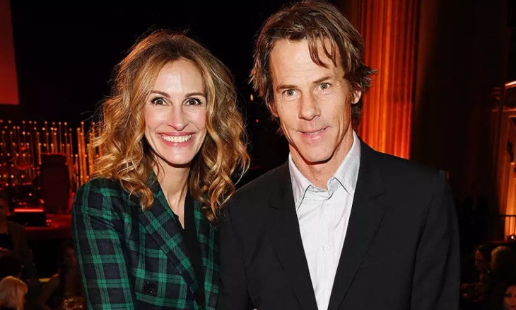 Julia Roberts: Jelang Ultah Pernikahan Ke-20 Lebih Banyak Beri Ciuman untuk Moder