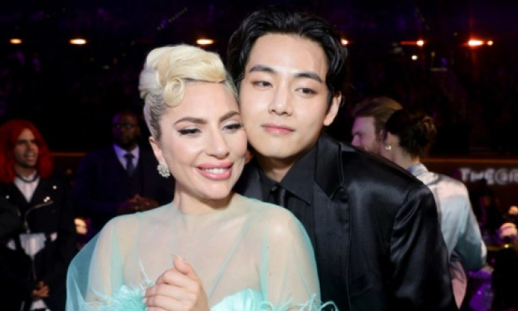 Foto V BTS dan Lady Gaga, Penggemar: Dua Legenda dalam Satu Bingkai