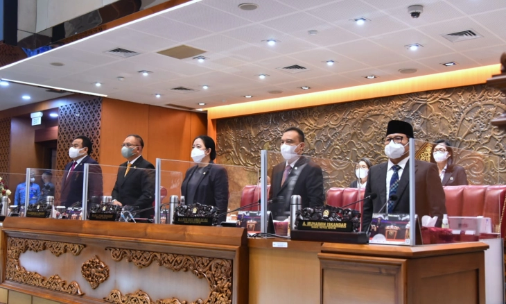 Rapat Paripurna Pengesahan RUU TPKS Dihadiri Aktivis Perempuan