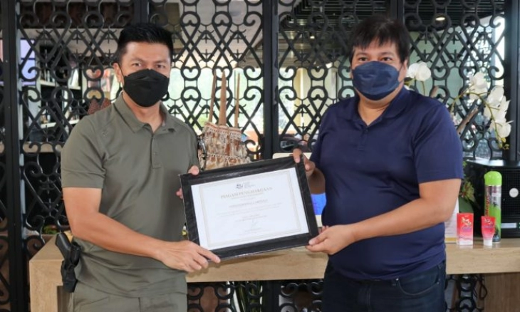 Satgas Operasi Damai Cartenz 2022 Menerima  Penghargaan dari PT Palapa Timur Telematika