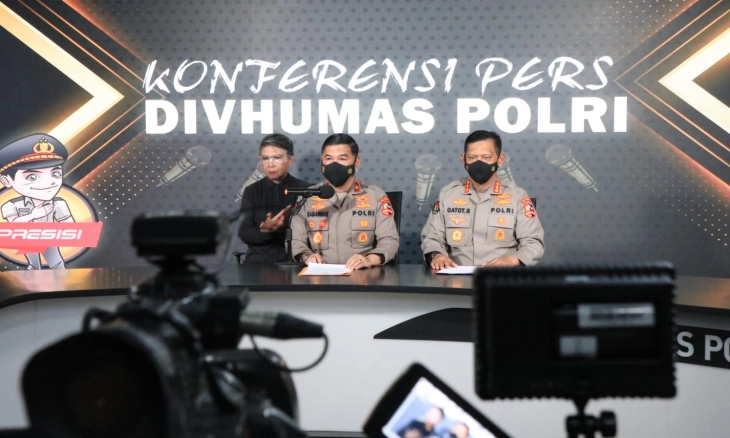 Kekasih Indra Kenz, Vanessa Khong dan Ayahnya Ditahan