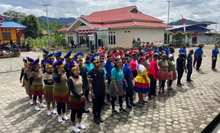 Lomba Yospan Sambut HUT RI ke-77 