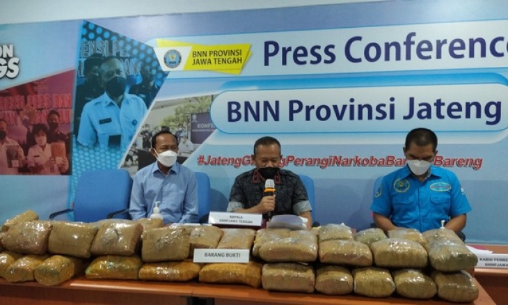 Penyelundupan 55 Kg Ganja Modus Karung Jeruk Jaringan Jawa-Sumatera