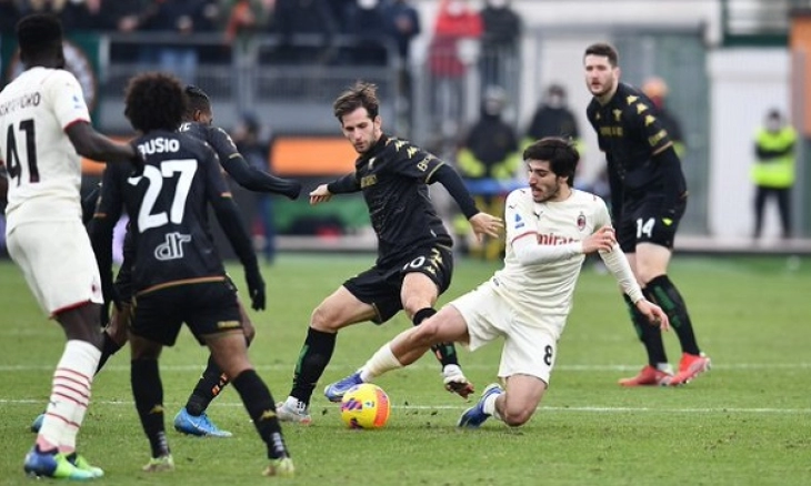 AC Milan Menang Lagi, Pioli Enggan Jemawa