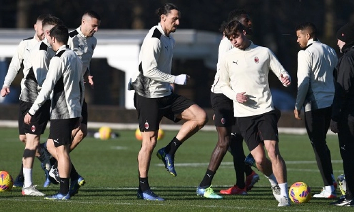 Lawan Spezia, AC Milan Ingin Rebut Capolista