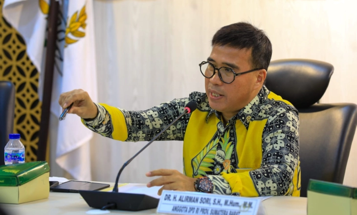 Penghapusan Tenaga Honorer Jangan Mendadak